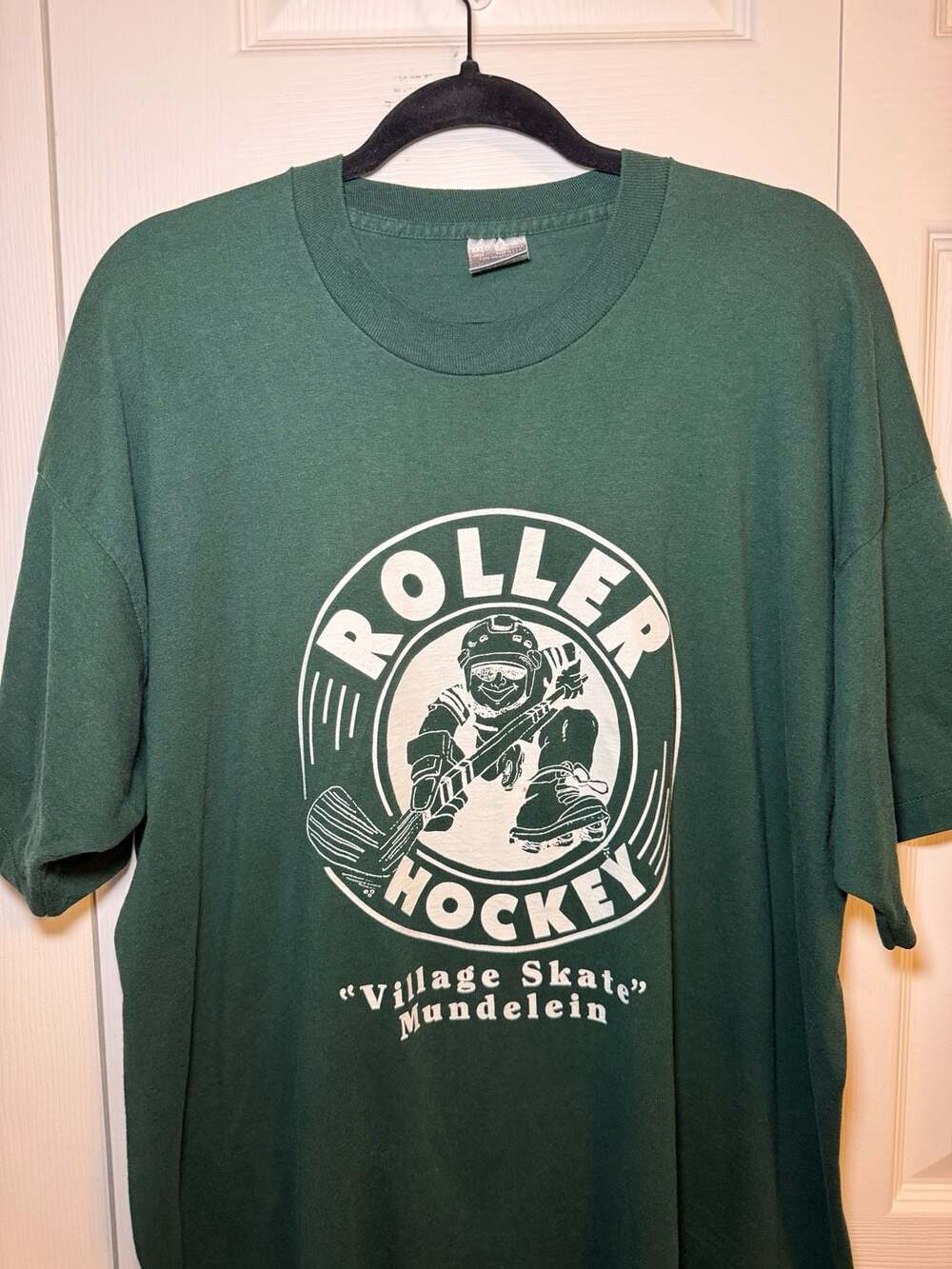 Vintage Fruit of the Loom Roller Hockey Village Skate Mundelein T-Shirt Green